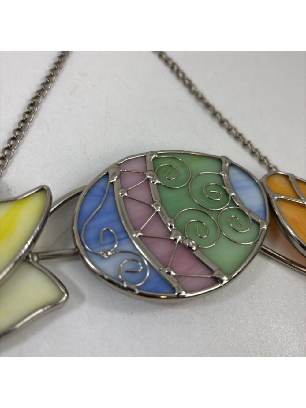 Stained Glass Easter Egg Tulip Wreath Hanging Suncatcher - Picture 3 of 7